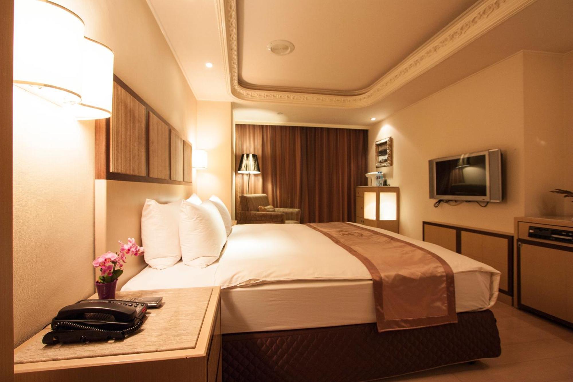 Taipei Charming City Hotel Ngoại thất bức ảnh