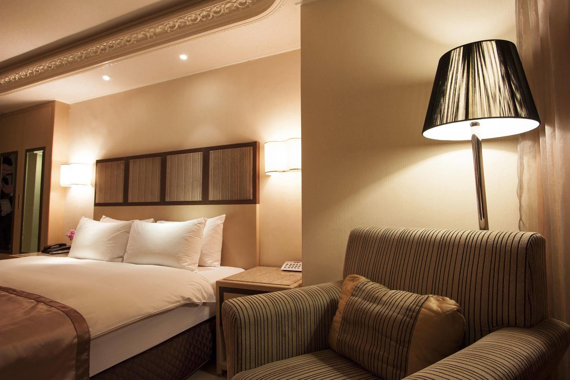 Taipei Charming City Hotel Ngoại thất bức ảnh